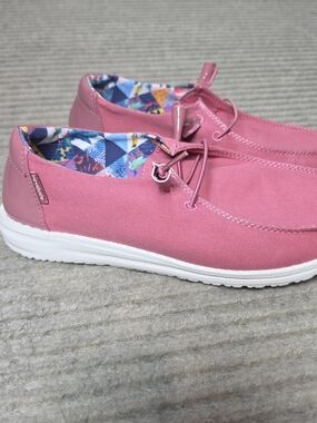 Hey Dude Womens Wendy Rosette Pink Round-Toe Low-Top Loafer Shoes Size 7